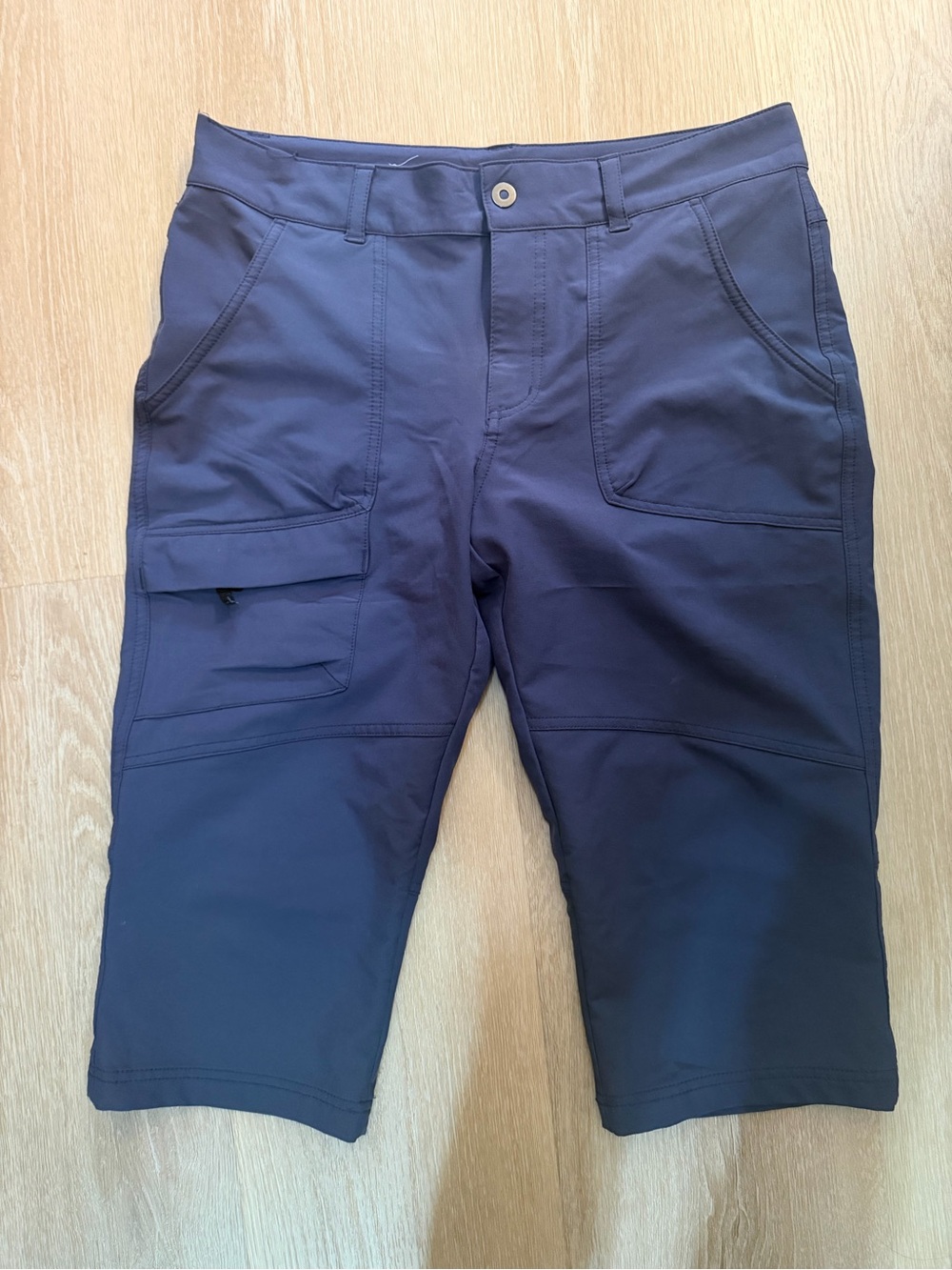 Columbia Navy Women's Cargo Capris